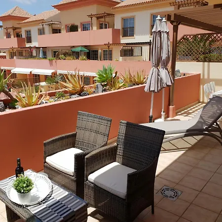Apartament Mit Grosser Terrasse Und Meerblick