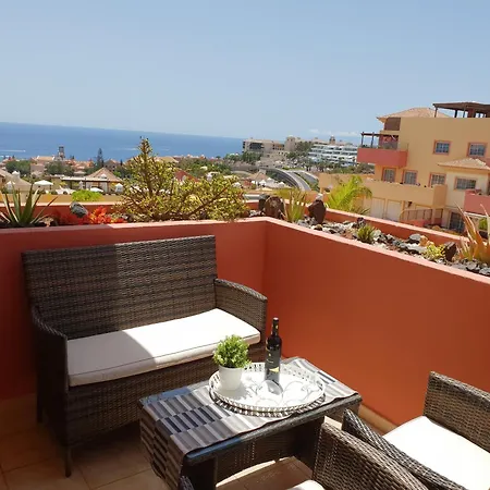 Mit Grosser Terrasse Und Meerblick Apartament