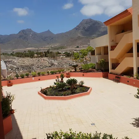 Mit Grosser Terrasse Und Meerblick