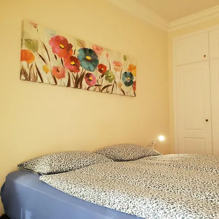 Apartament Mit Grosser Terrasse Und Meerblick