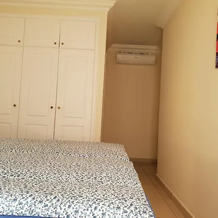 Apartament Mit Grosser Terrasse Und Meerblick